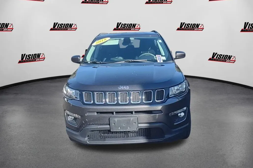 2018 Jeep Compass Latitude photo 1