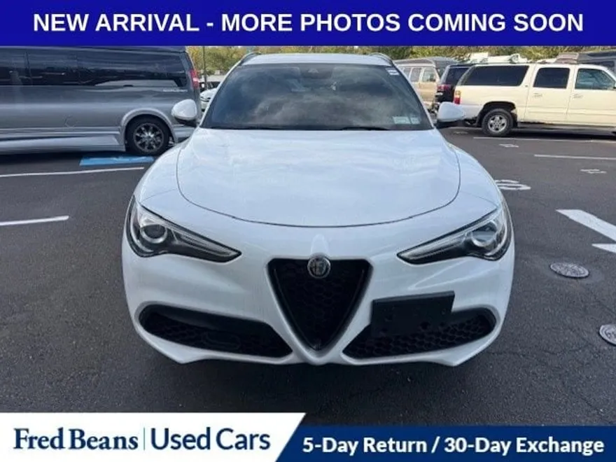 2022 Alfa Romeo Stelvio Sprint photo 1