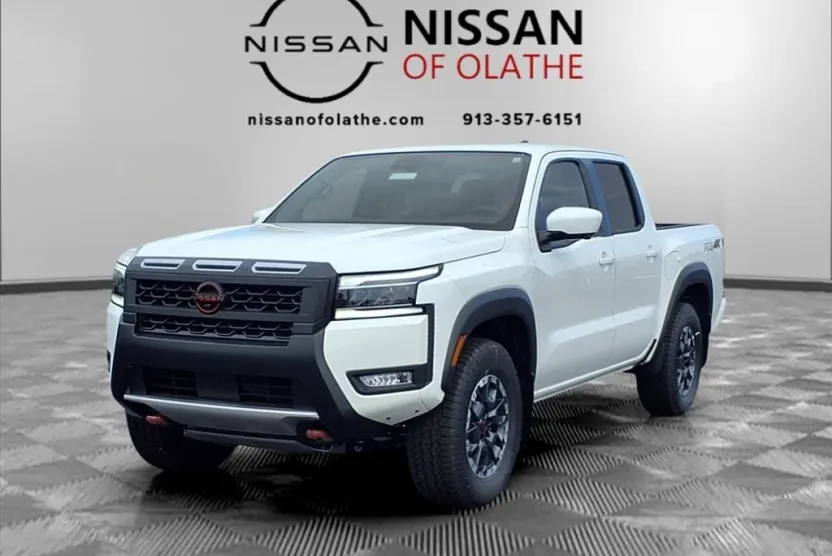 2025 Nissan Frontier PRO-4X photo 1