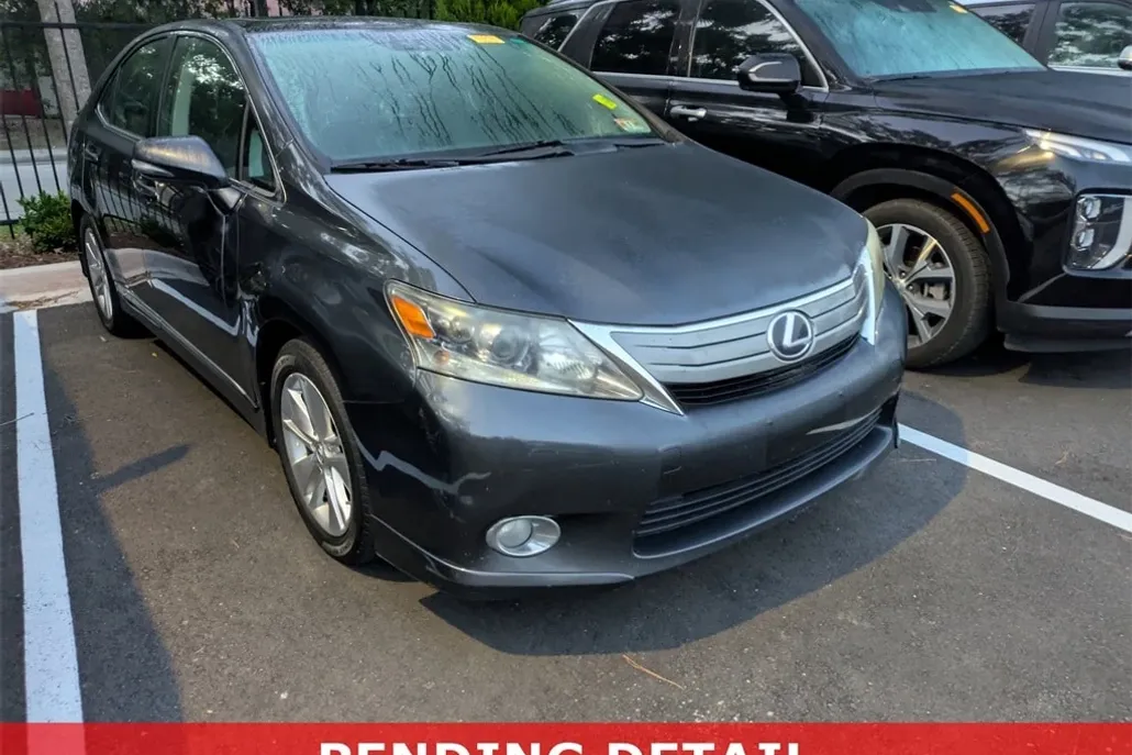 2011 Lexus HS 250h photo 1
