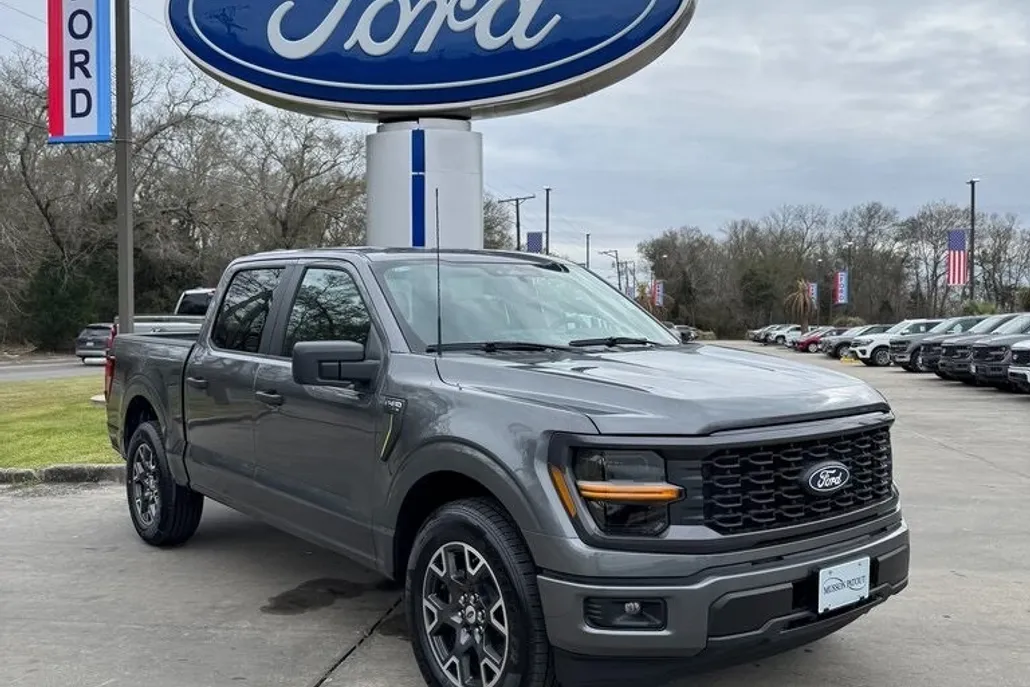 2025 Ford F-150 STX photo 1