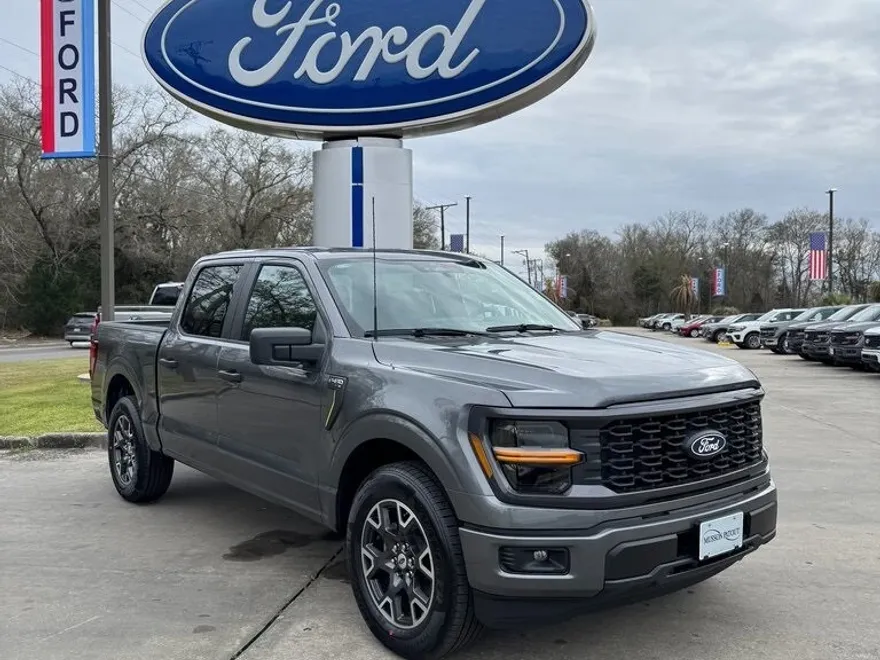 2025 Ford F-150 STX photo 1