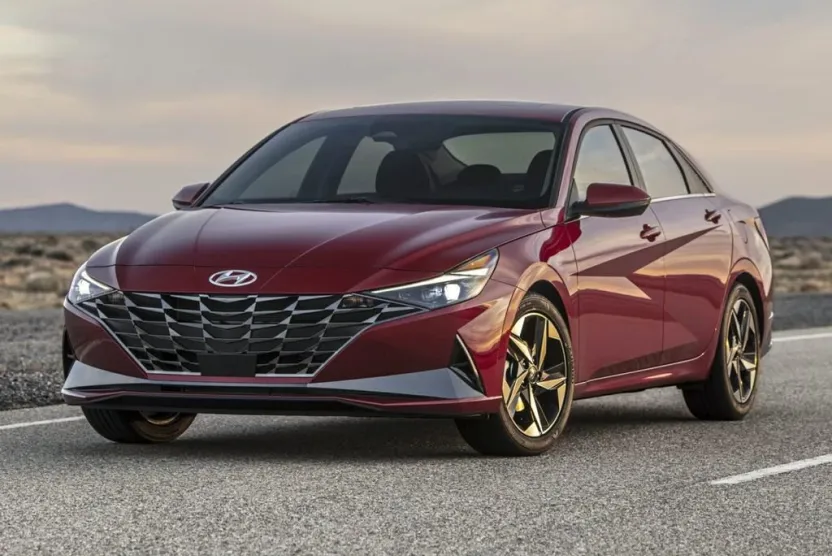 2021 Hyundai Elantra SEL photo 1