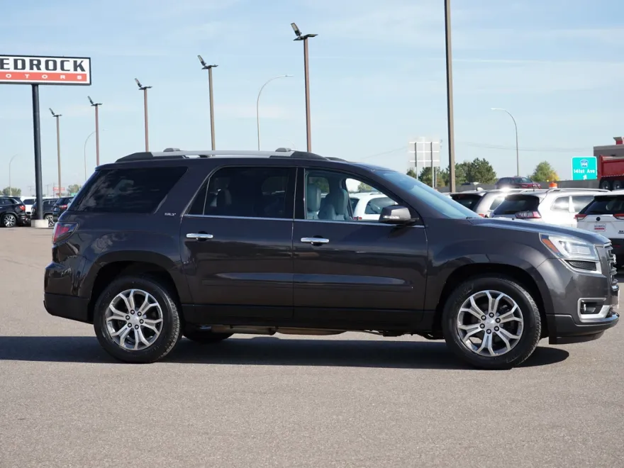 2016 Gmc Acadia SLT photo 1