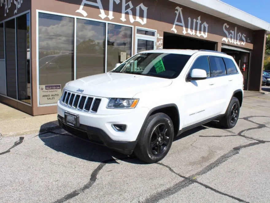 2016 Jeep Grand Cherokee Laredo photo 1