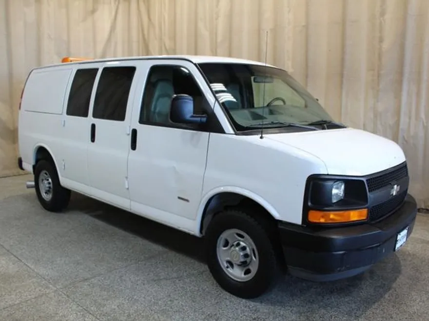 2008 Chevrolet Express 3500 photo 1