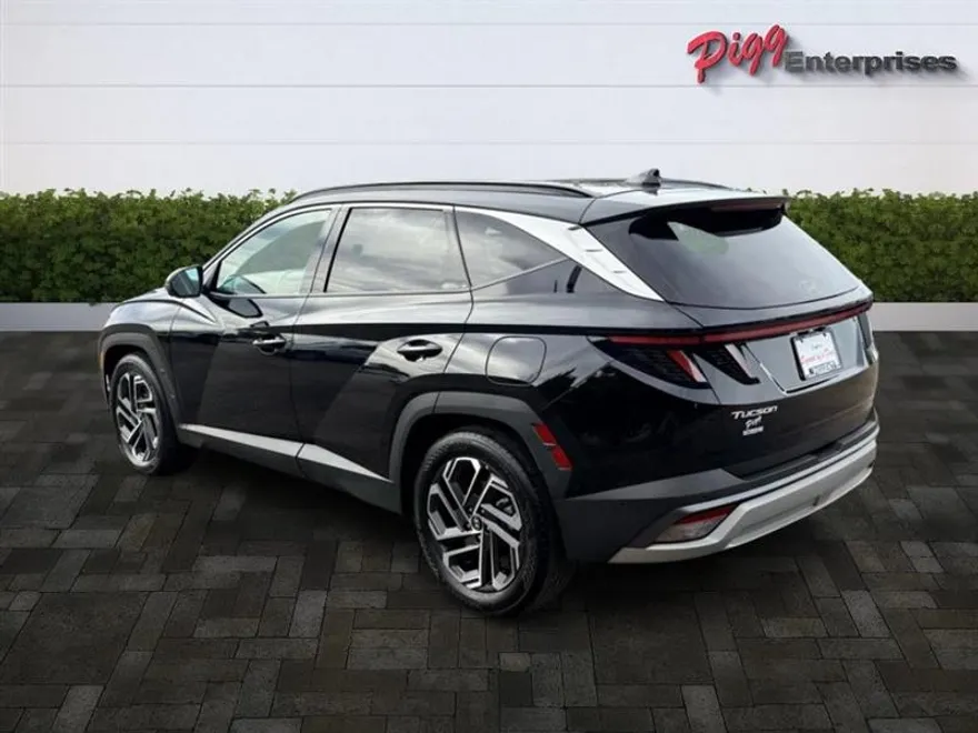 2025 Hyundai Tucson Limited photo 1