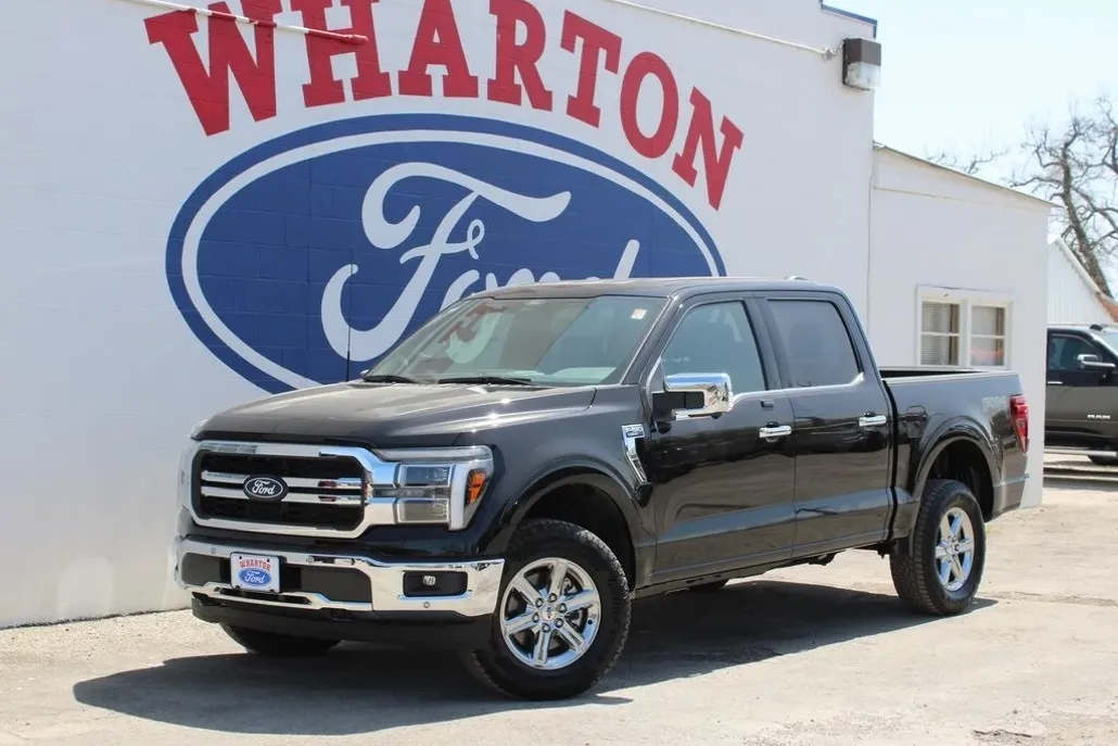 2025 Ford F-150 Lariat photo 1