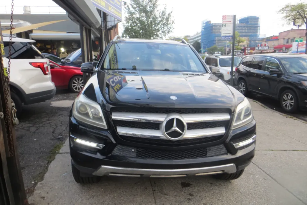 2016 Mercedes Benz GL 450 photo 1
