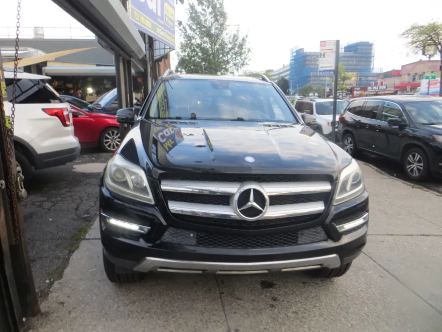 2016 Mercedes Benz GL 450 photo 1