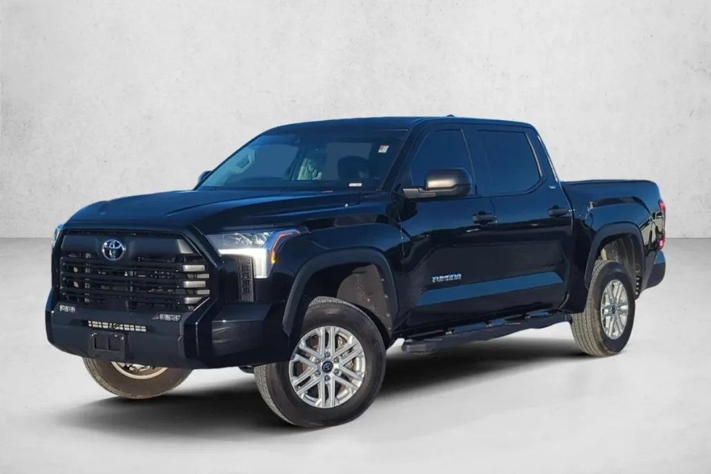 2024 Toyota Tundra SR5 CrewMax photo 1