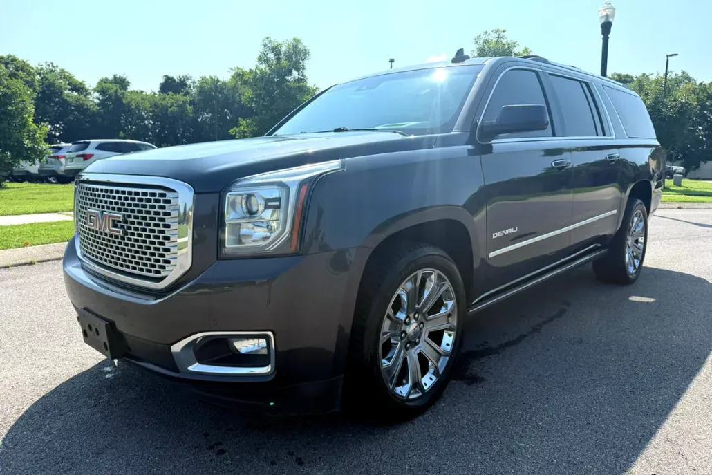 2015 Gmc Yukon XL Denali photo 1