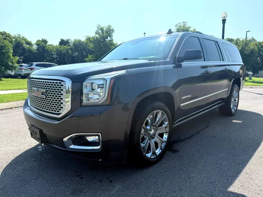 2015 Gmc Yukon XL Denali photo 1