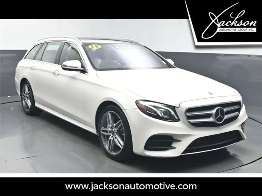 2019 Mercedes Benz E 450 4MATIC Wagon photo 1