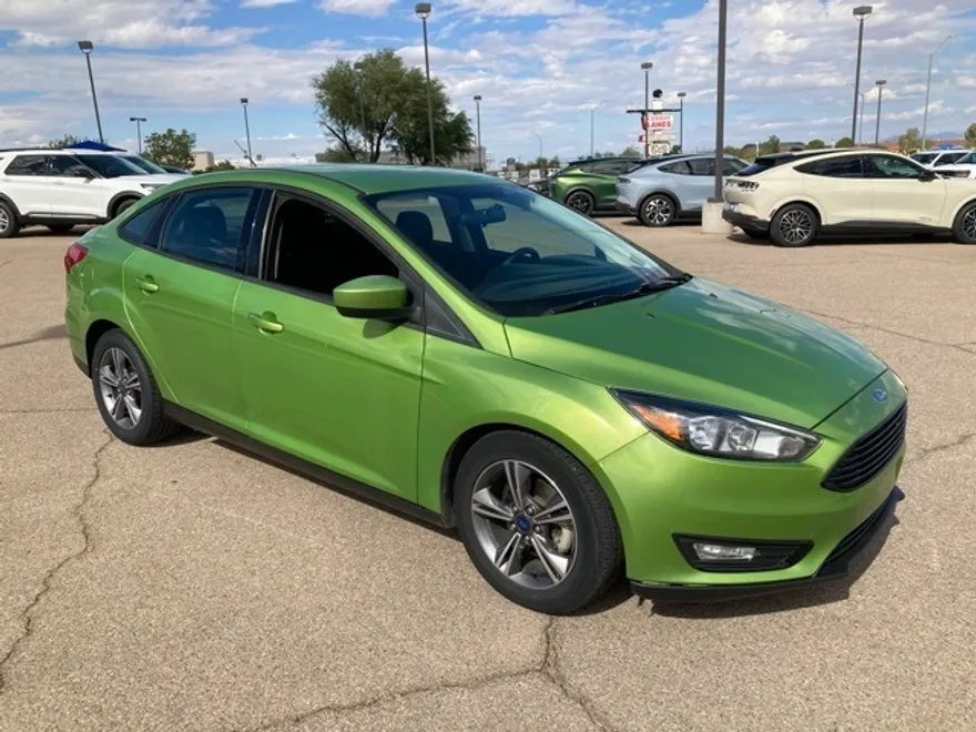 2018 Ford Focus SE photo 1