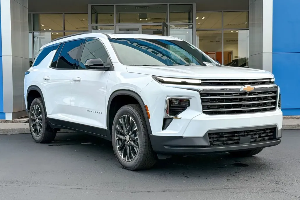 2026 Chevrolet Traverse photo 1