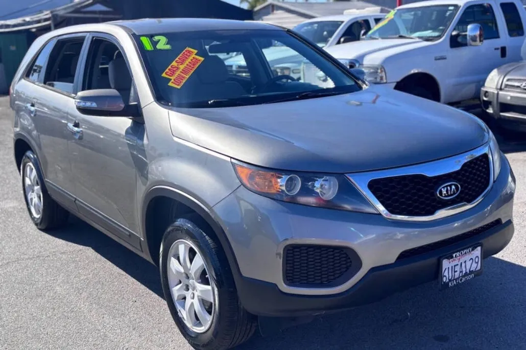 2012 Kia Sorento LX photo 1