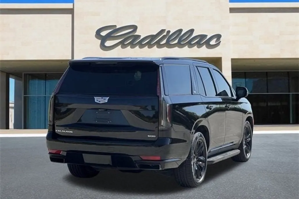 2021 Cadillac Escalade Sport Platinum photo 1