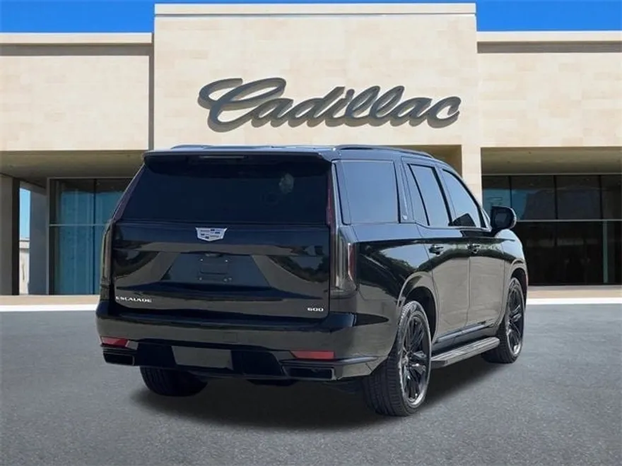 2021 Cadillac Escalade Sport Platinum photo 1