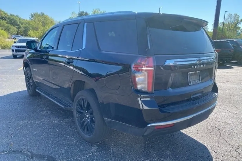 2023 Chevrolet Tahoe LT photo 1