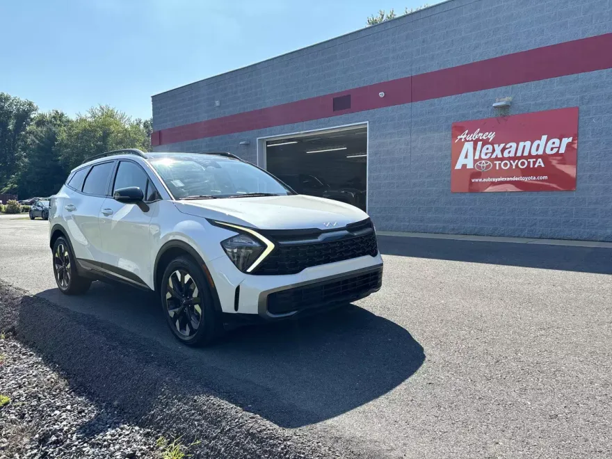2023 Kia Sportage Plug-In Hybrid X-Line photo 1