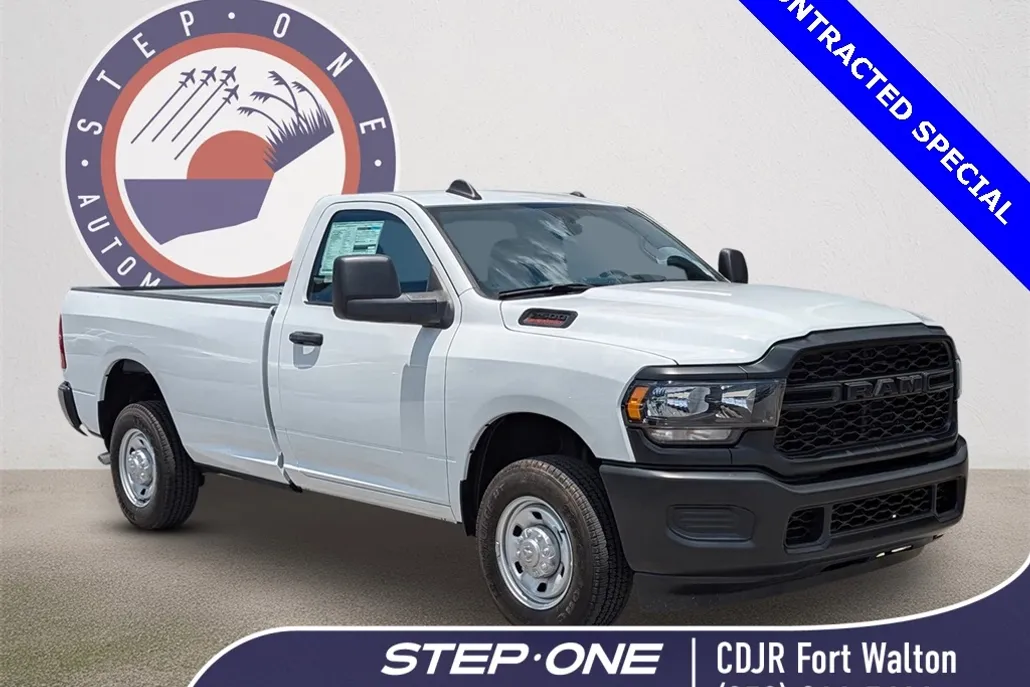 2023 Ram 2500 Tradesman photo 1