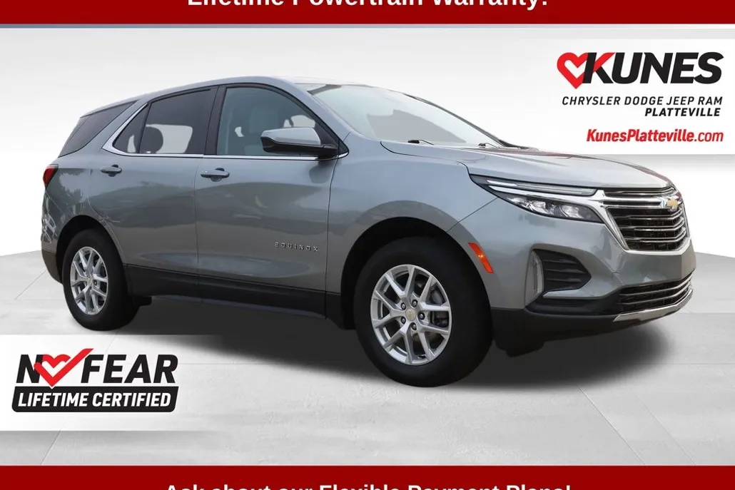 2023 Chevrolet Equinox LT photo 1