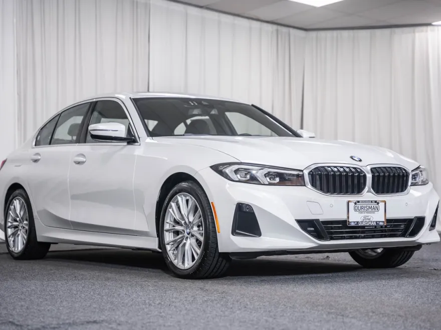 2024 Bmw 330i xDrive Sedan photo 1