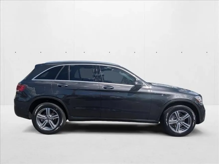 2021 Mercedes Benz GLC 300 photo 1