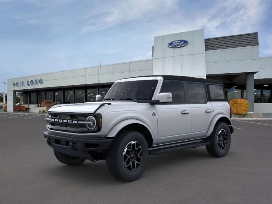 2024 Ford Bronco Outer Banks photo 1