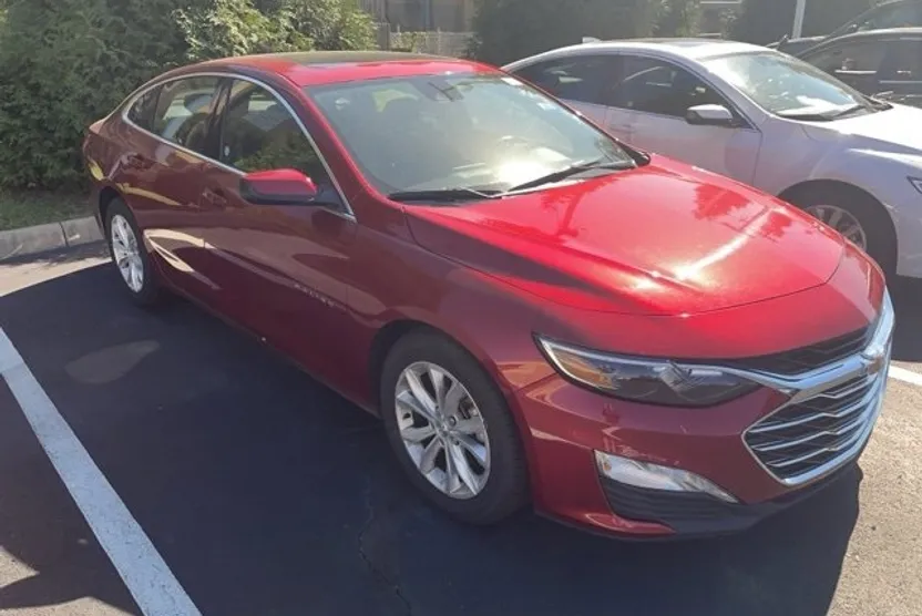2024 Chevrolet Malibu 1LT photo 1
