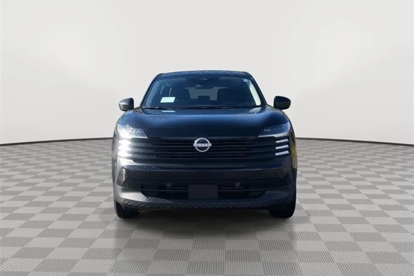 2025 Nissan Kicks S photo 1