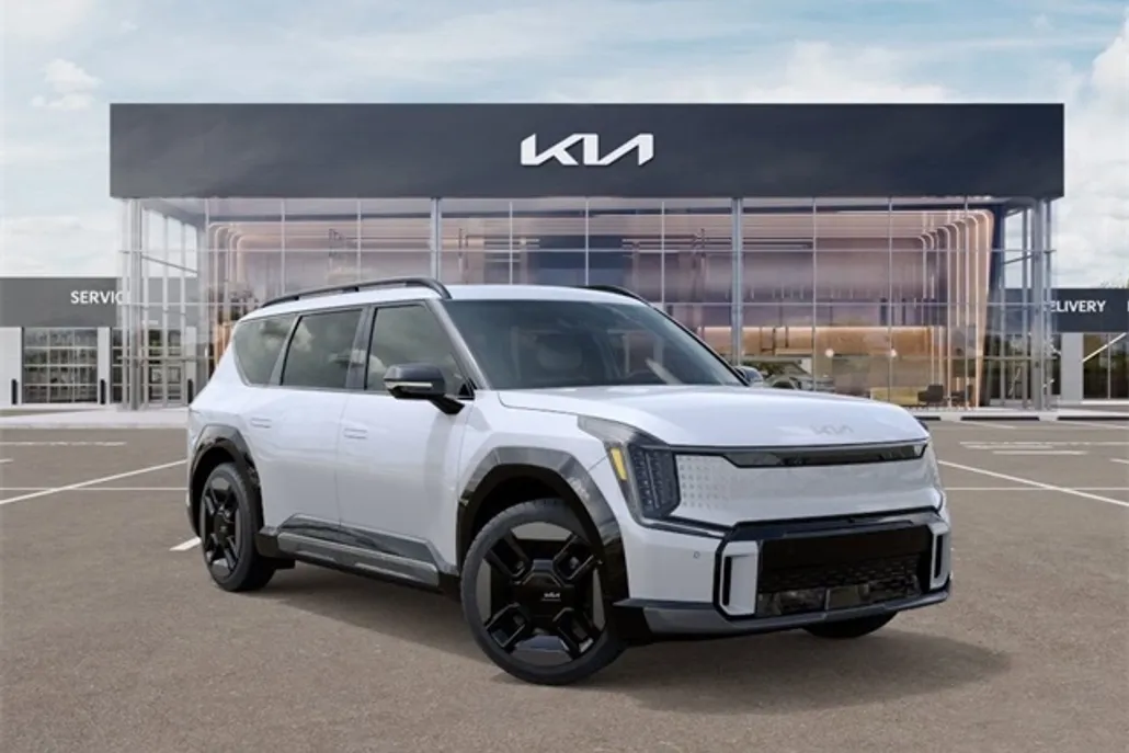 2026 Kia EV9 GT-Line photo 1
