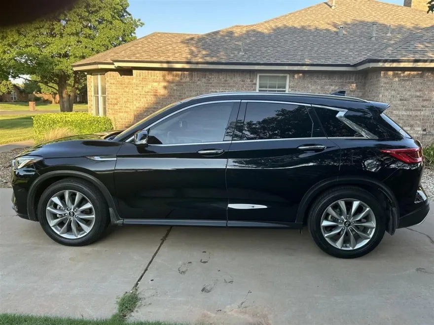 2021 Infiniti QX50 Essential photo 1