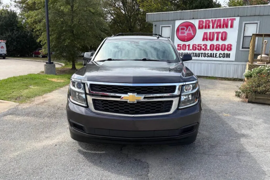 2016 Chevrolet Tahoe LT photo 1