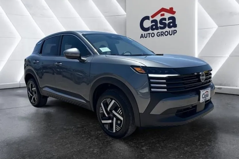 2025 Nissan Kicks SV photo 1