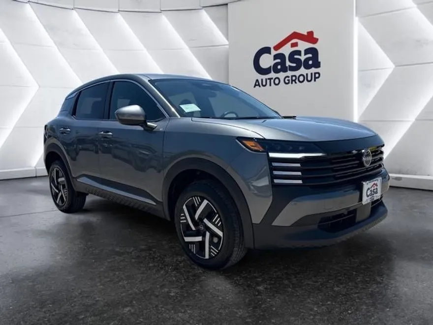 2025 Nissan Kicks SV photo 1