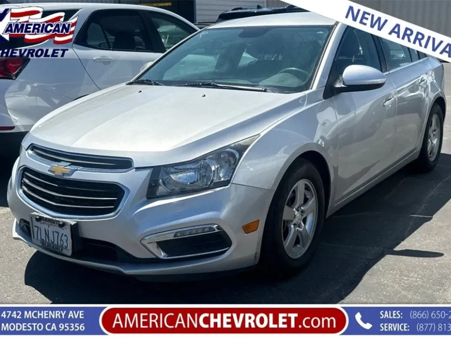 2016 Chevrolet Cruze LT photo 1