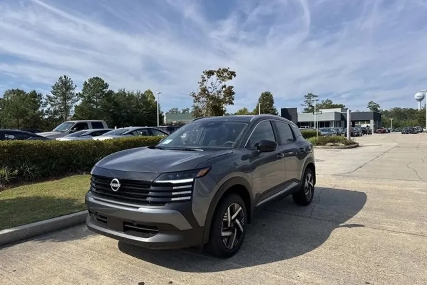 2026 Nissan Kicks SV photo 1