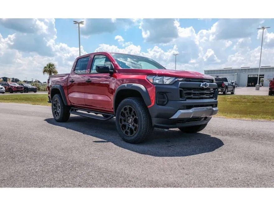 2026 Chevrolet Colorado Trail Boss photo 1