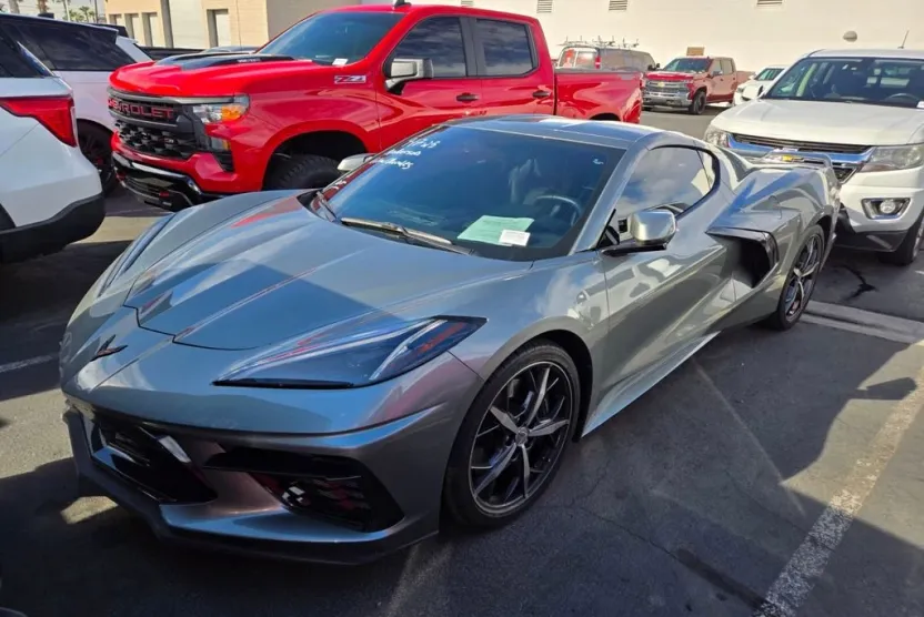 2023 Chevrolet Corvette Stingray 2LT photo 1