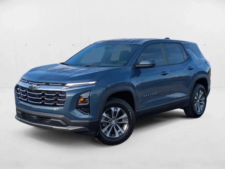 2026 Chevrolet Equinox LT photo 1