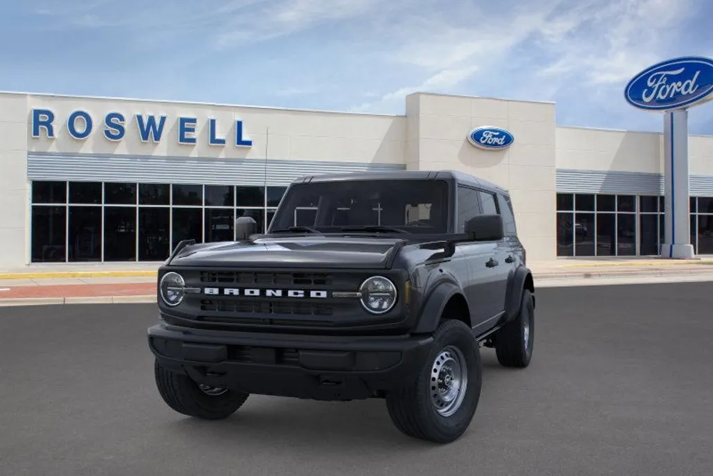 2025 Ford Bronco Base photo 1