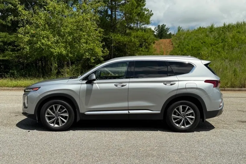 2020 Hyundai Santa Fe SEL photo 1