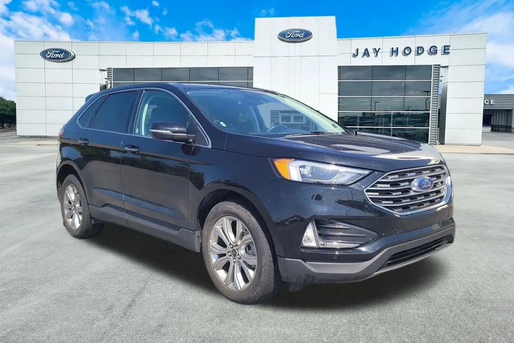 2024 Ford Edge Titanium photo 1