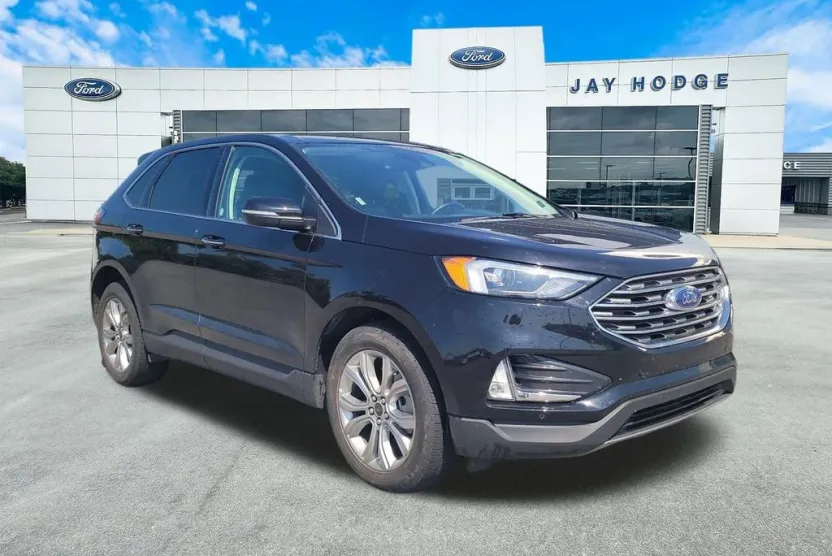 2024 Ford Edge Titanium photo 1