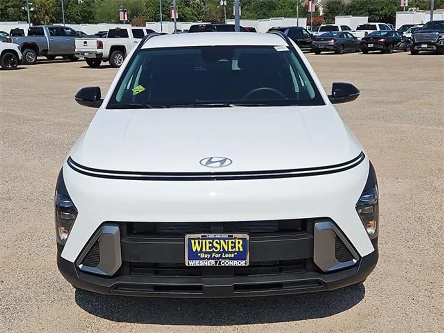 2026 Hyundai Kona SEL photo 1