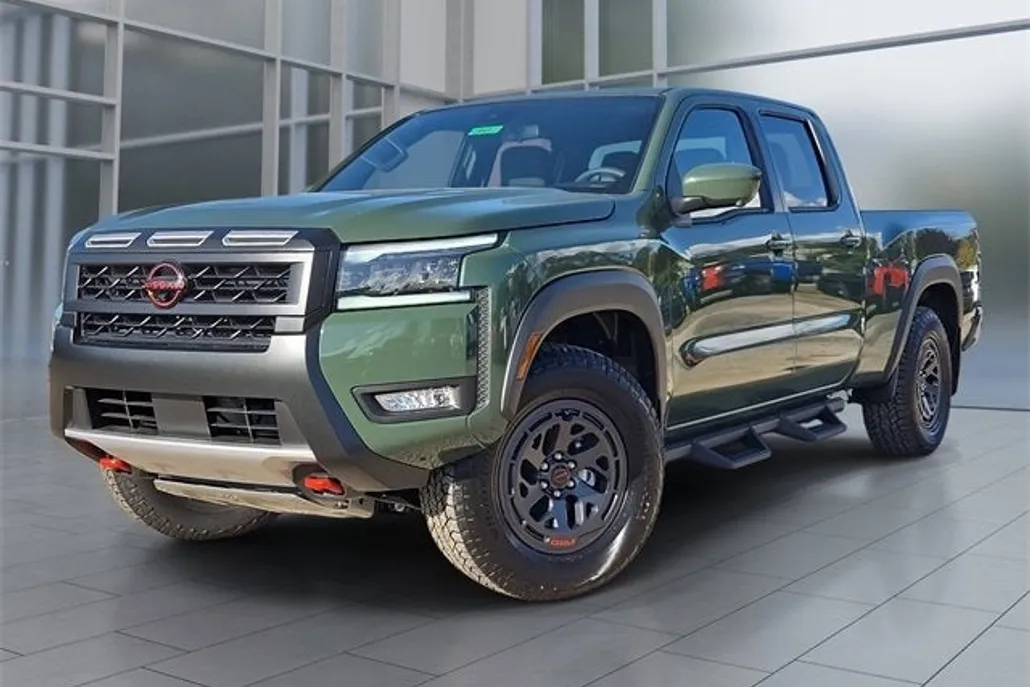 2026 Nissan Frontier PRO-4X photo 1