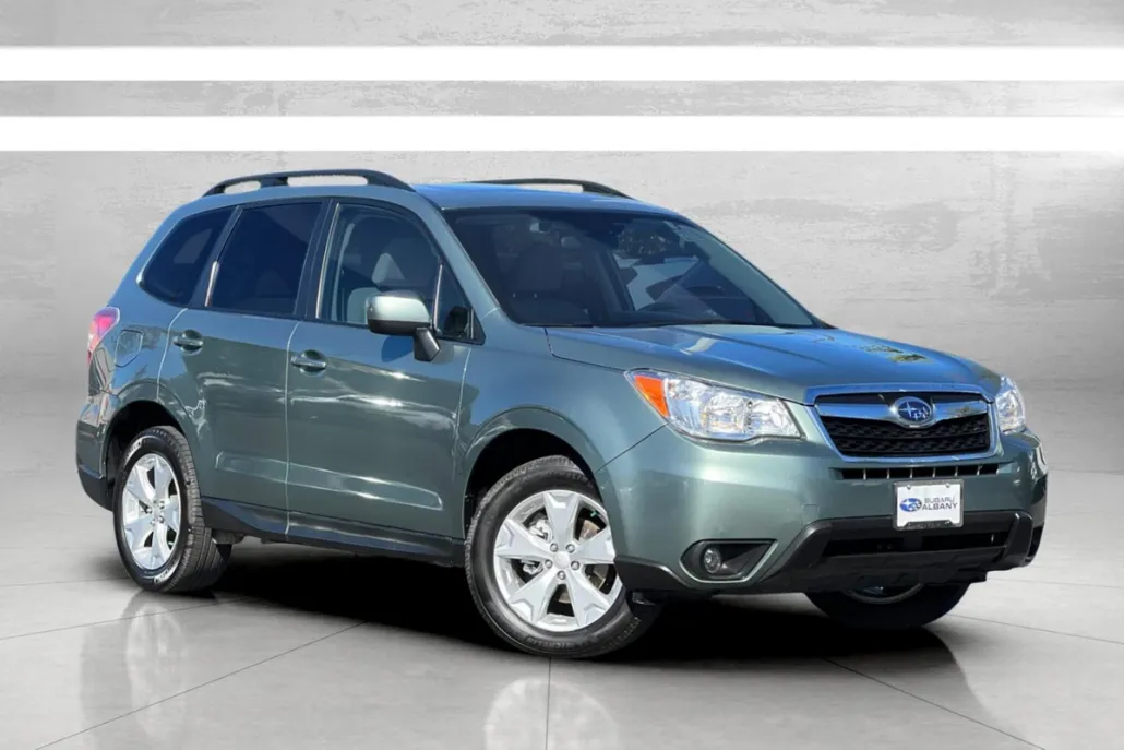 2016 Subaru Forester 2.5i Premium photo 1