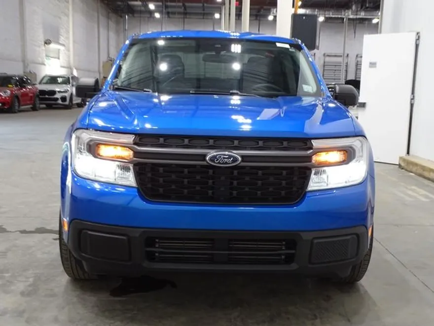 2022 Ford Maverick XLT photo 1